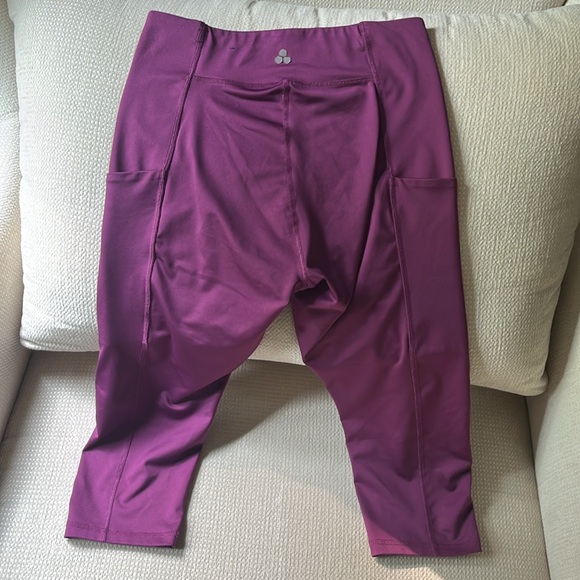 Tek Gear Cropped Capri Leggings - Picture 3 of 3